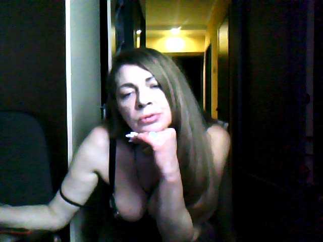 Tanuhka Live Cam on BongaCams