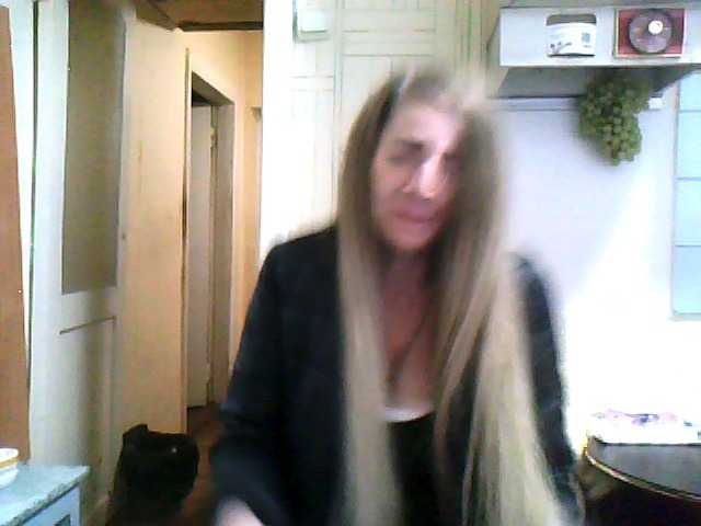 Tanuhka live cam on BongaCams
