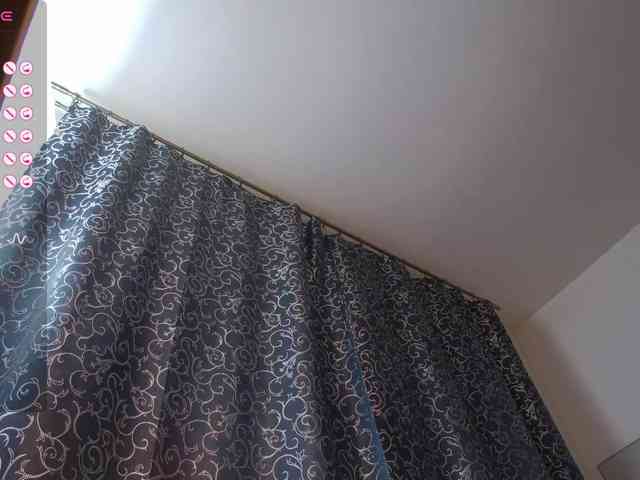 AnnyaRose webcam