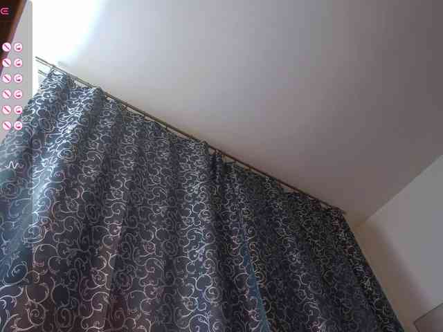 AnnyaRose webcam
