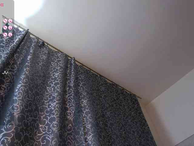 AnnyaRose webcam