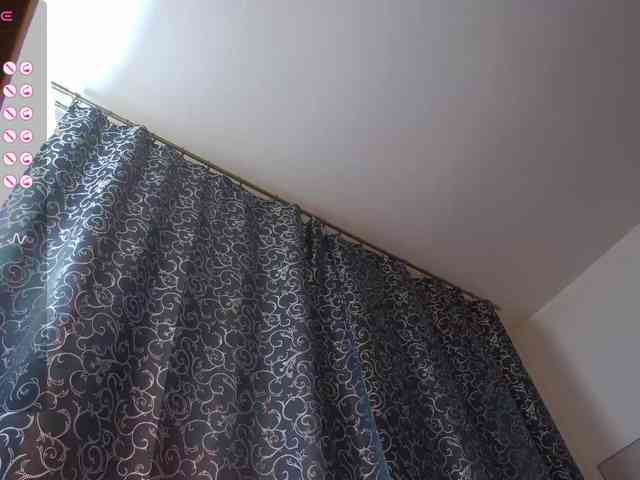 AnnyaRose webcam