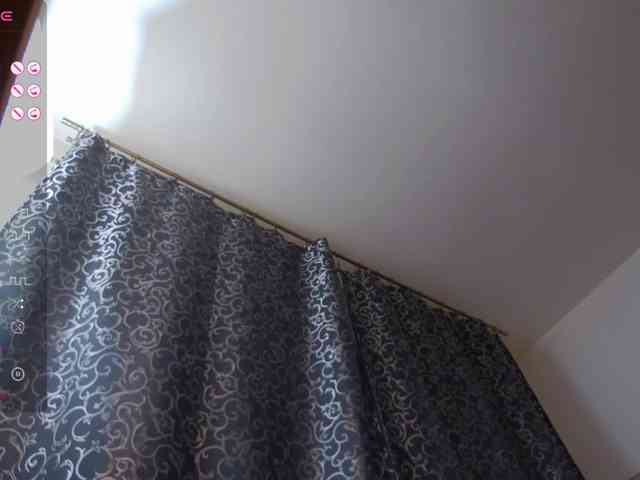 AnnyaRose webcam