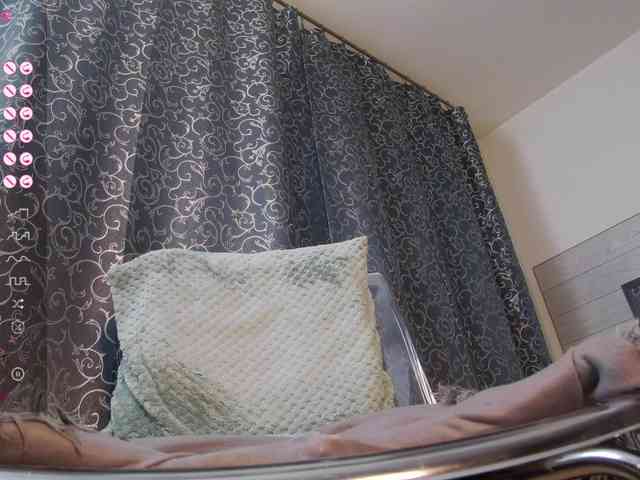 AnnyaRose webcam