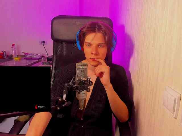 Fifty-fifty2 Sex Cam Show