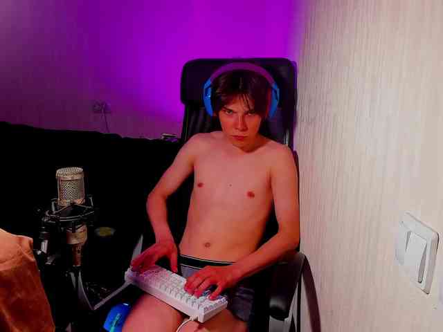 Fifty-fifty2 Sex Cam Show