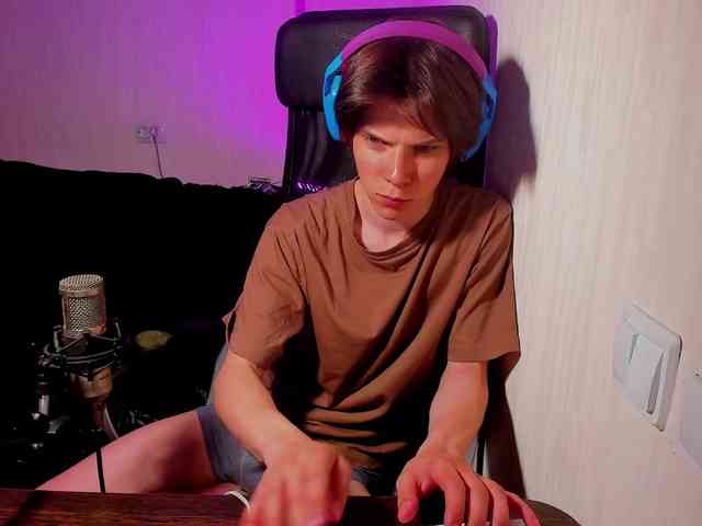 Fifty-fifty2 Sex Cam Show