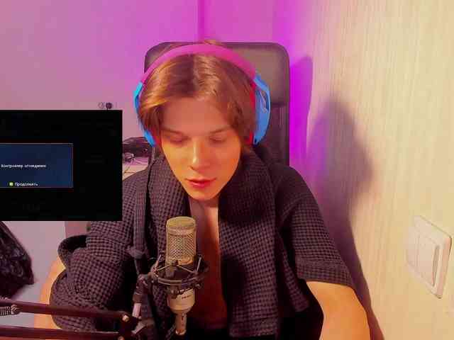Fifty-fifty2 Sex Cam Show