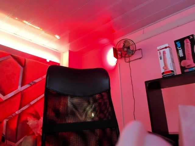 VictoriaStorm live cam on BongaCams