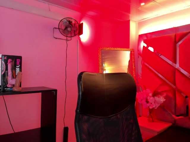 VictoriaStorm live cam on BongaCams