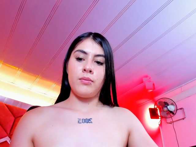 VictoriaStorm live cam on BongaCams