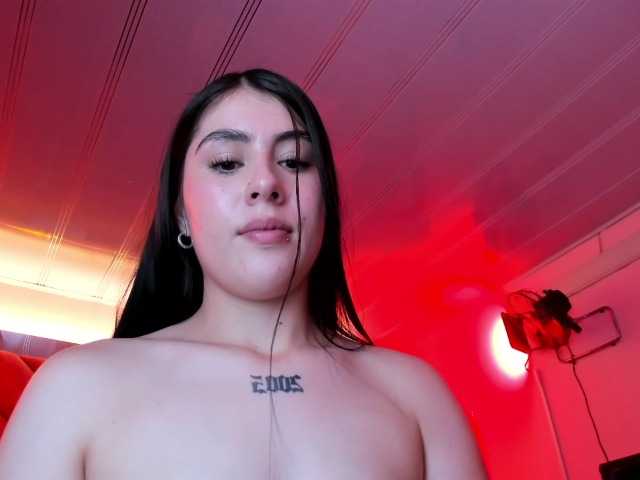 VictoriaStorm live cam on BongaCams