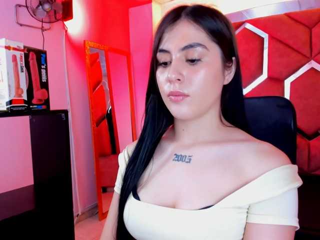 VictoriaStorm live cam on BongaCams