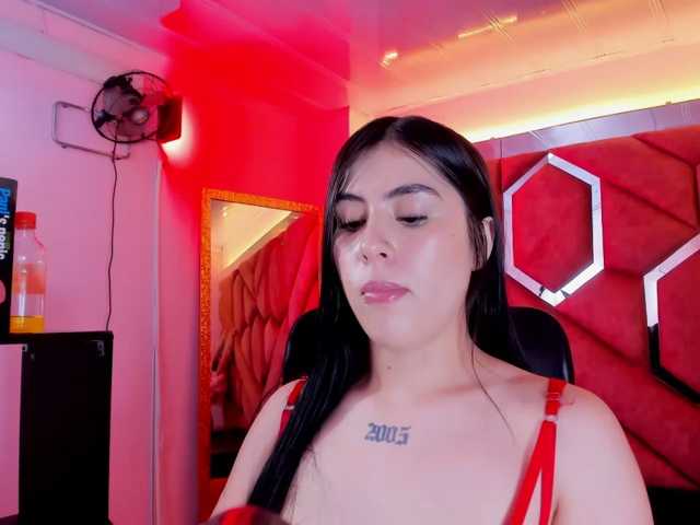 VictoriaStorm live cam on BongaCams