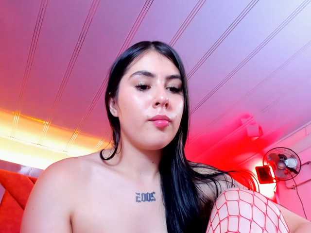 VictoriaStorm live cam on BongaCams