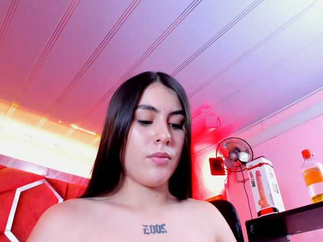 VictoriaStorm live cam on BongaCams