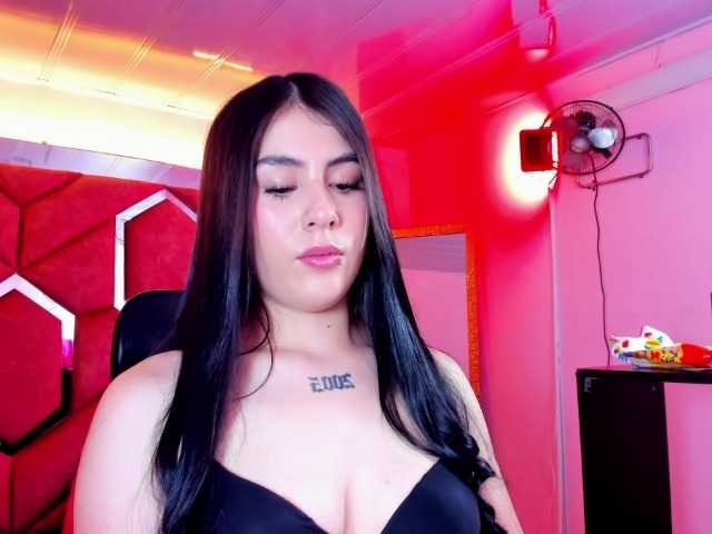 VictoriaStorm live cam on BongaCams