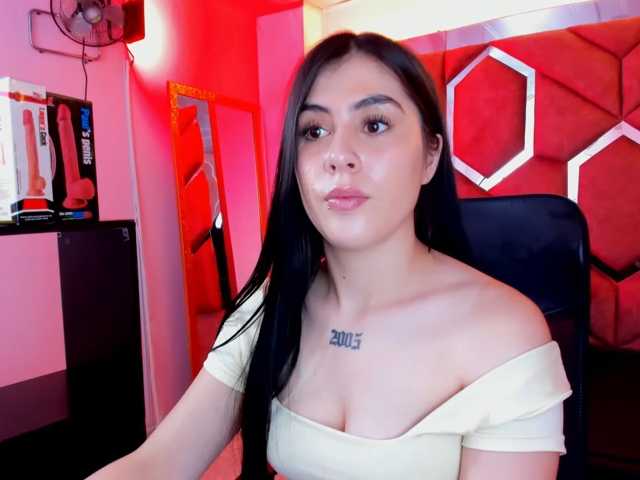 VictoriaStorm live cam on BongaCams
