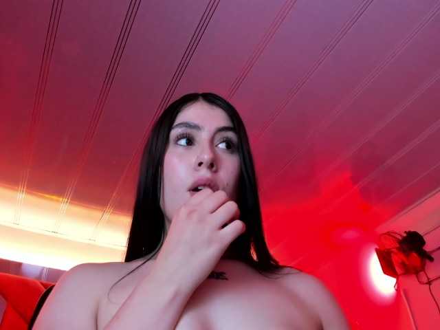 VictoriaStorm live cam on BongaCams