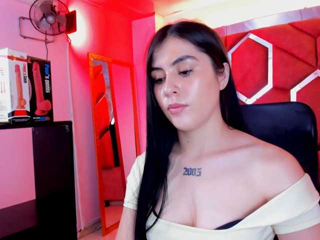 VictoriaStorm live cam on BongaCams