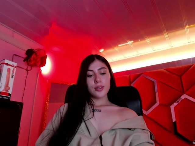 VictoriaStorm live cam on BongaCams