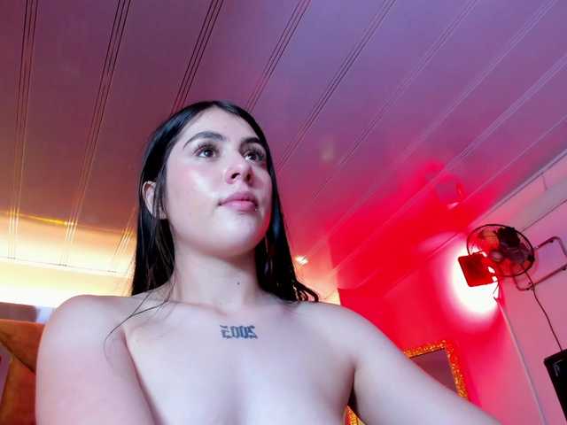 VictoriaStorm live cam on BongaCams