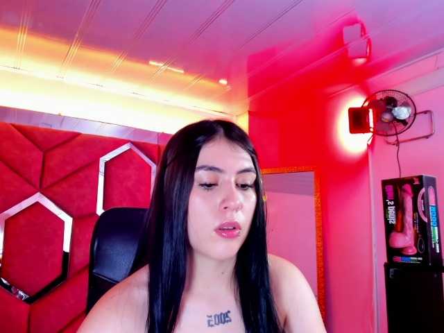 VictoriaStorm live cam on BongaCams
