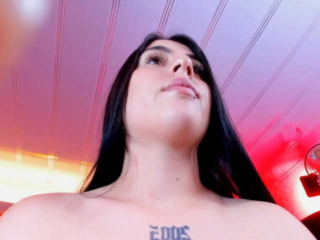 VictoriaStorm live cam on BongaCams