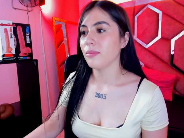 VictoriaStorm live cam on BongaCams