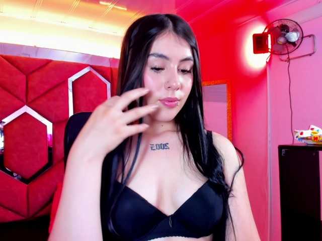 VictoriaStorm live cam on BongaCams