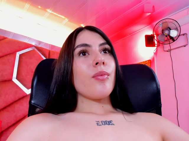 VictoriaStorm live cam on BongaCams