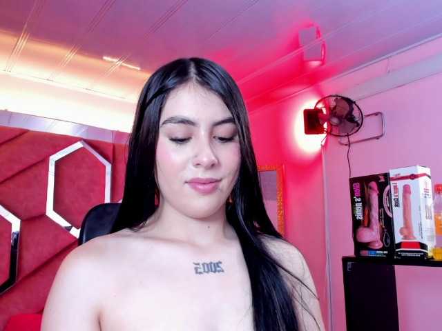 VictoriaStorm live cam on BongaCams
