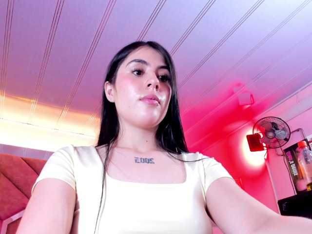 VictoriaStorm live cam on BongaCams
