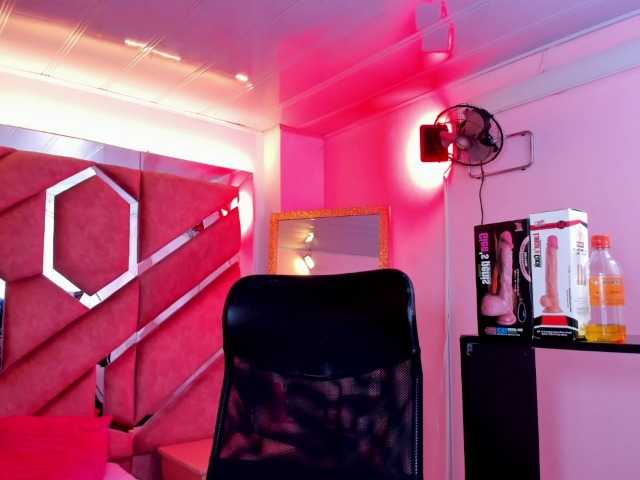 VictoriaStorm live cam on BongaCams