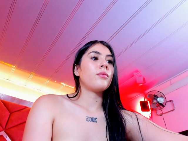 VictoriaStorm live cam on BongaCams