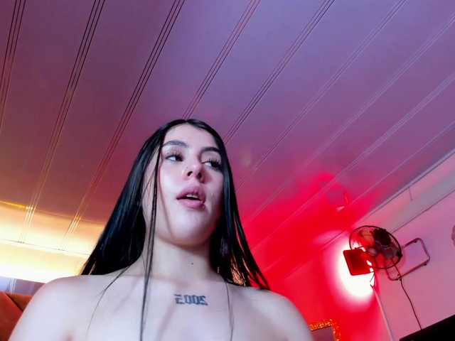 VictoriaStorm live cam on BongaCams