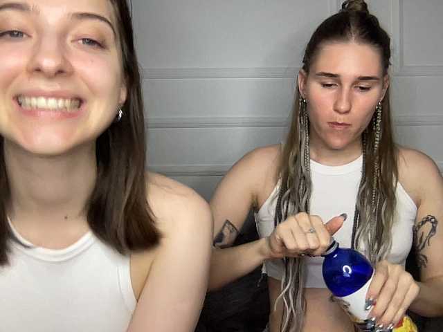 Sex chat gratuit in direct cu yoursweettreats pe BongaCams