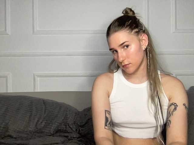 Sex chat gratuit in direct cu yoursweettreats pe BongaCams