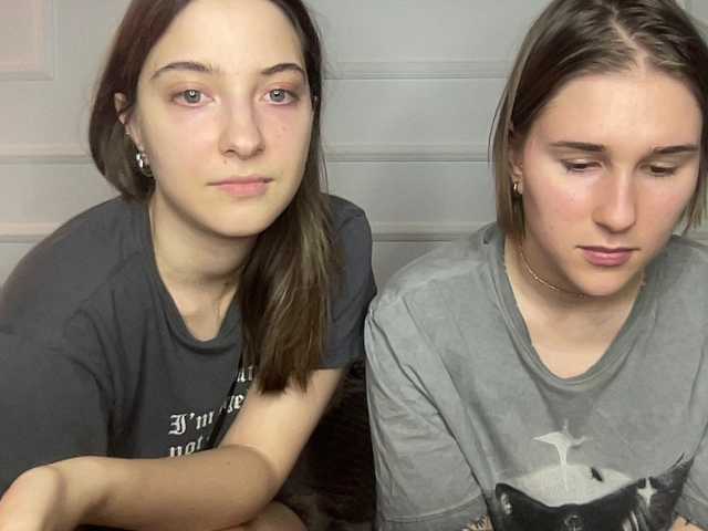 yoursweettreats live cam on BongaCams