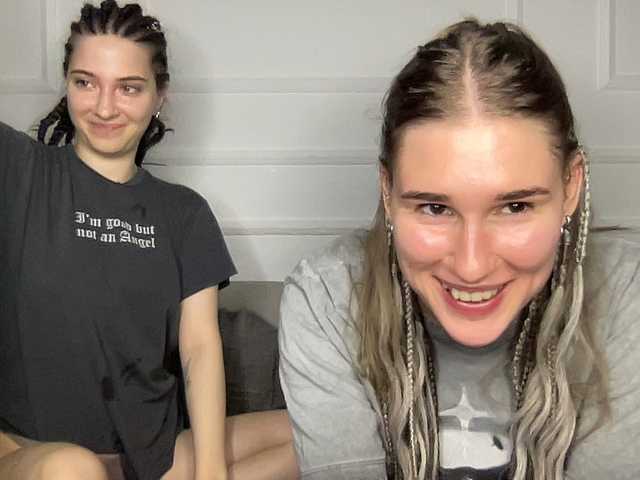 yoursweettreats live cam on BongaCams
