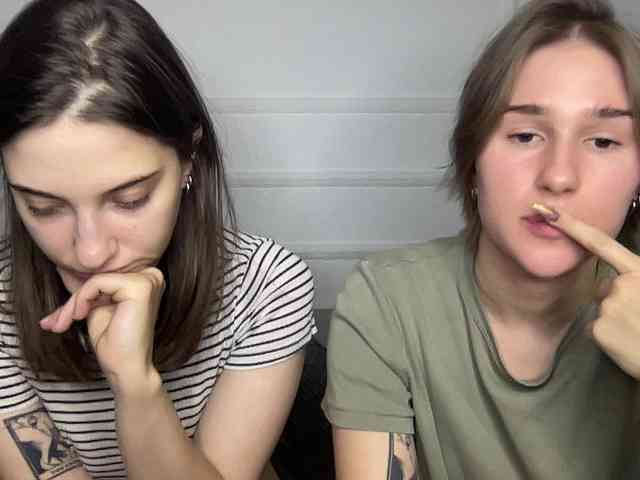 yoursweettreats Live Webcam on BongaCams