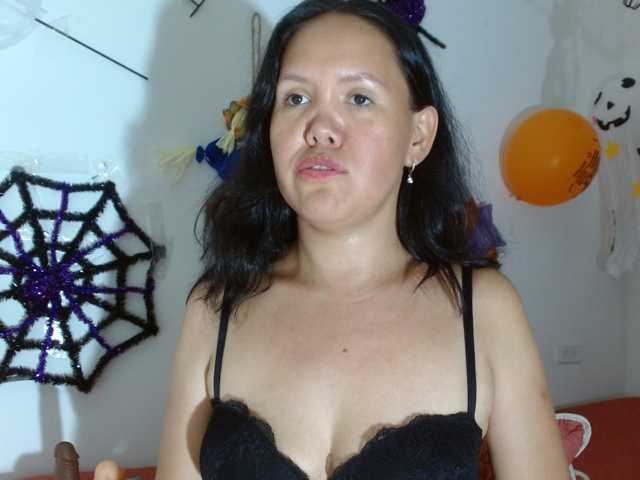 marilyn-beautifullyhairy live cam preview