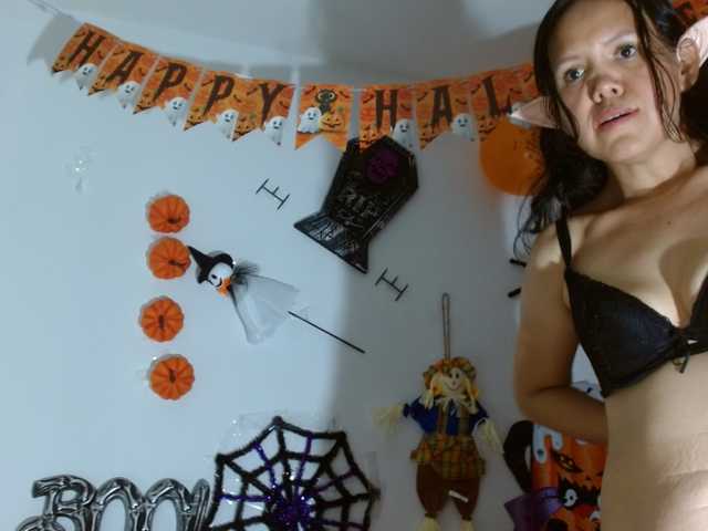 marilyn-beautifullyhairy live cam on BongaCams