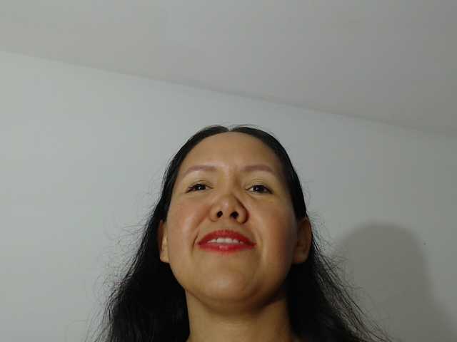 marilyn-beautifullyhairy webcam