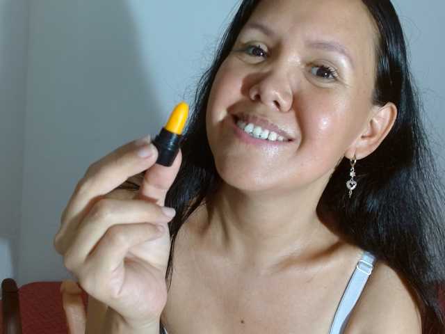 marilyn-beautifullyhairy live cam on BongaCams