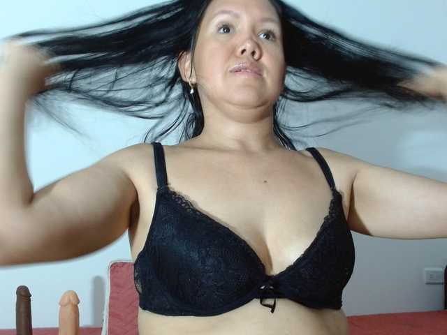 marilyn-beautifullyhairy live webcam show