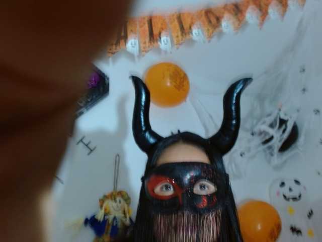 marilyn-beautifullyhairy live cam on BongaCams