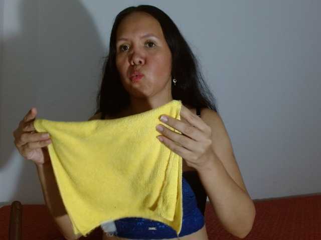 marilyn-beautifullyhairy live cam on BongaCams