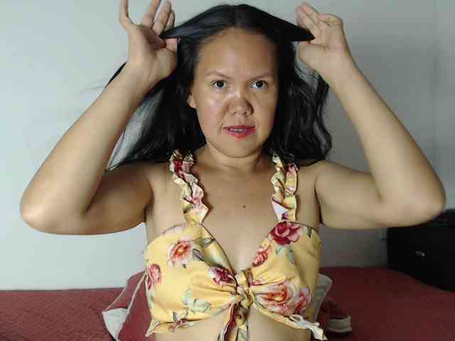 marilyn-beautifullyhairy webcam