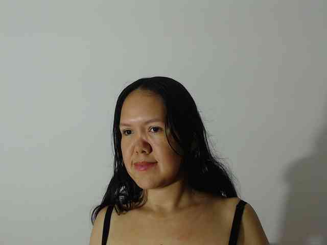 marilyn-beautifullyhairy webcam